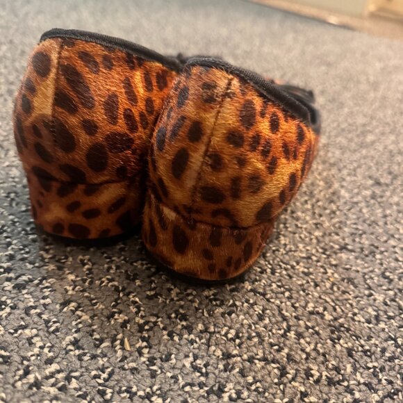 Steve Madden Leopard Ballet Flats - Picture 4 of 5